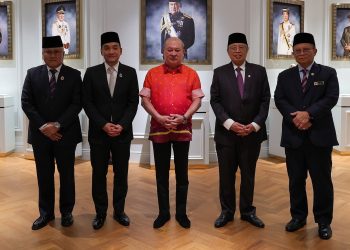 Yang di-Pertuan Agong Terima Menghadap Premier Sarawak