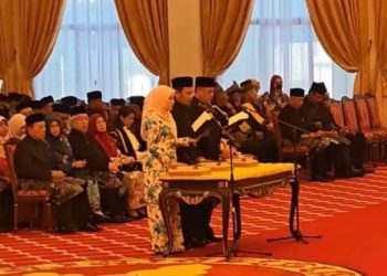 Gabungan 10 ADUN BN, PN Angkat Sumpah EXCO Negeri Sembilan