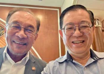 UMNO ‘Gunting Dalam Selimut’ – Lim Guan Eng