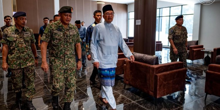 “Saya Panglima Kecil Harus Bertempur Dengan Cara Saya” – PMX Anwar