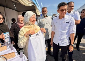 Ansuran Pakaian Seragam Sekolah Bukan Skim ‘Pay Later” – Menteri
