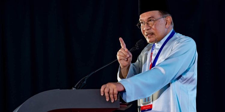 Kita Tidak Akan Membiarkan Sesiapa Terlepas Kerana Sakau – PMX Anwar