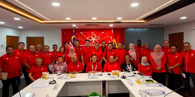 BERSATU Parti Masa Depan, Akan Terus Perjuang ‘Politics Of Hope’ – Azmin