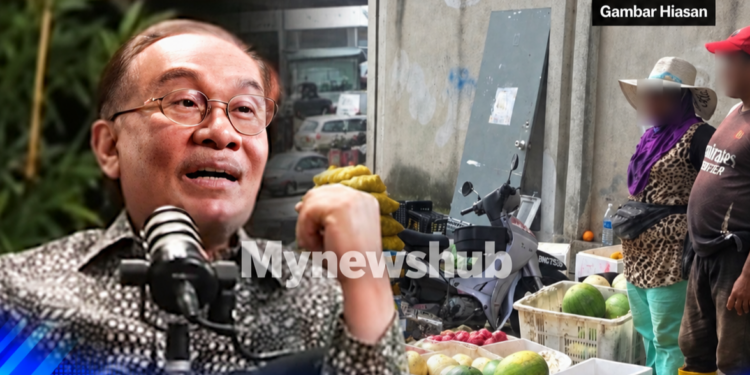Dulu Pertahan Pelarian Rohingya, Sekarang Salah Najib Dan PAS
