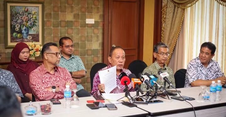Sistem Pemerintahan Beraja Negeri Sembilan Berasaskan Adat Perpatih dan Undang-Undang Tubuh – Menteri Besar