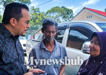 Kerja Kilang Demi Kumpul Wang Ke Universiti