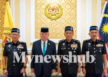 Agong Terima Menghadap Ketua Polis Negara, Diperkenal Timbalan KPN Dan Pengarah Pengurusan PDRM Baharu