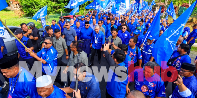 Gelombang Biru Siap Menyahut Cabaran – Ahmad Zahid